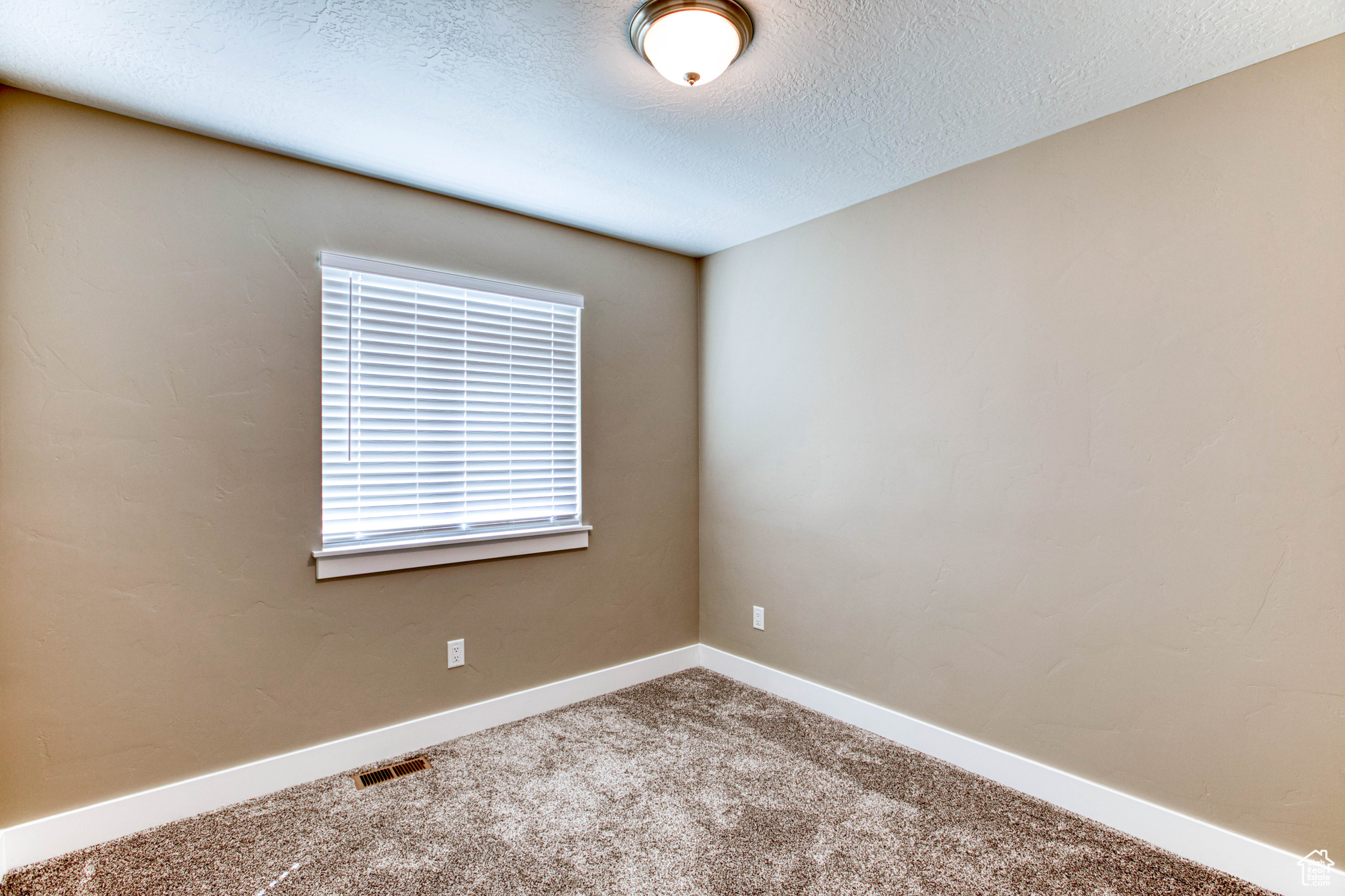 MUSTANG RIDGE - Residential