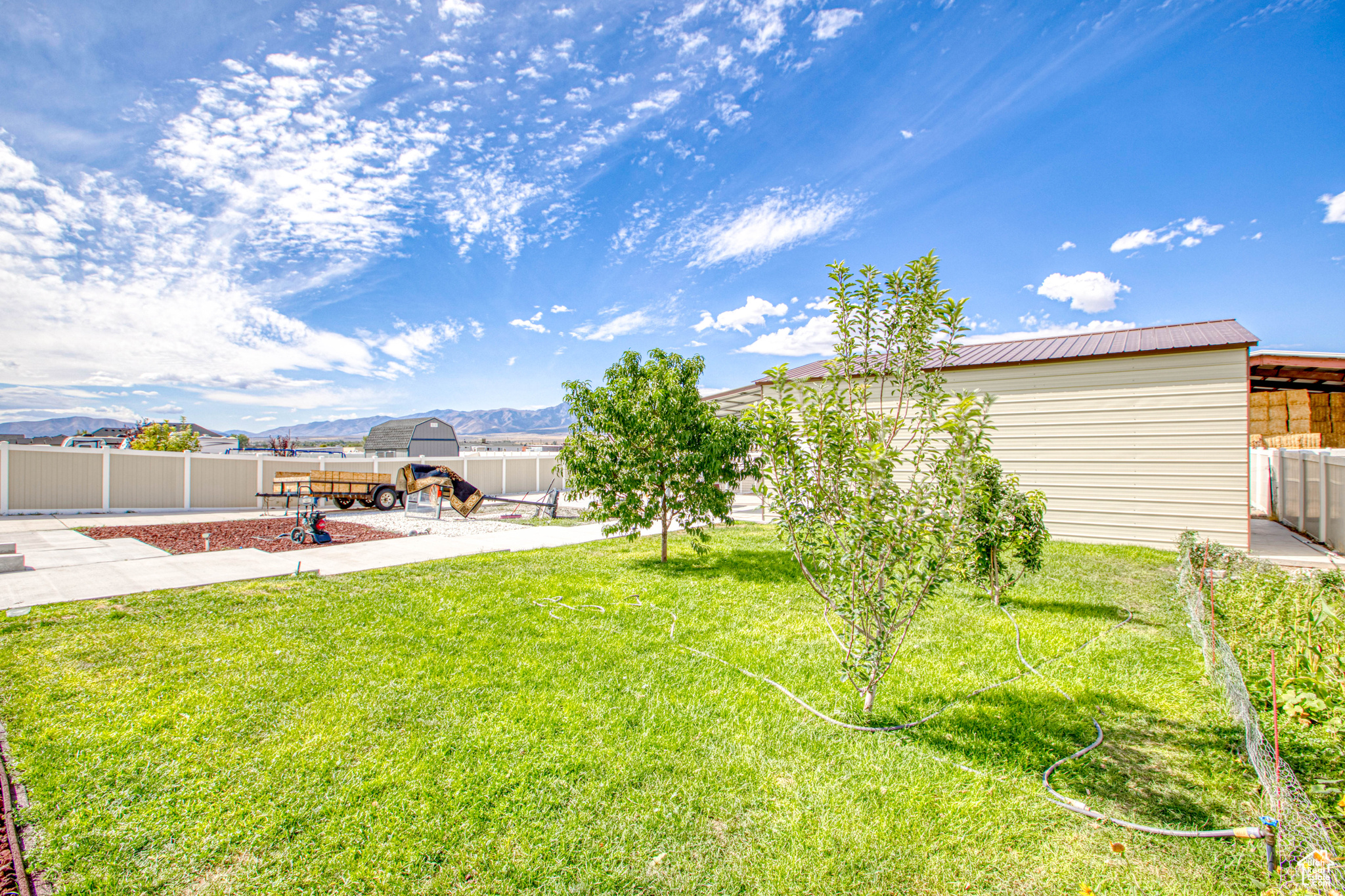MUSTANG RIDGE - Residential