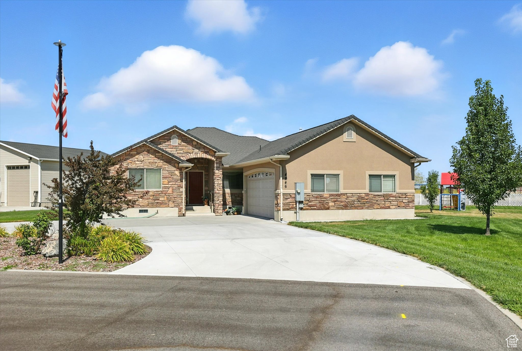 4846 W 5680 N