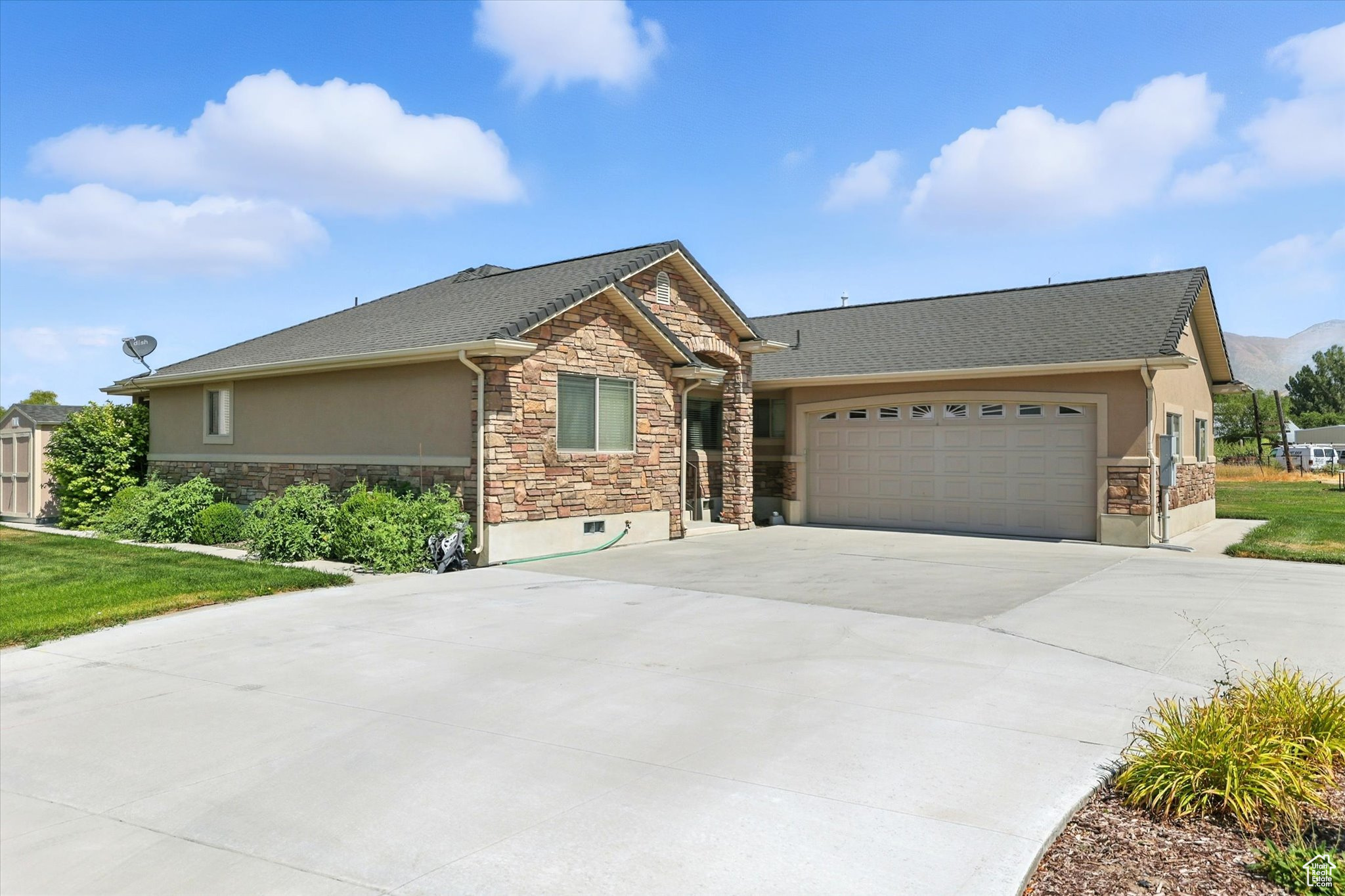 4846 W 5680 N