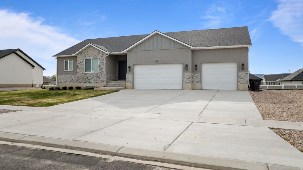 Photo of 1169 N 200 E, Nephi, UT 84648 (MLS # 2142778)