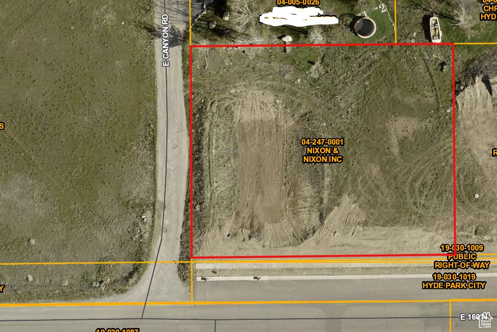 This is a large, preselected lot now on the market with EXCELLENT views. Bring your own builder and build your dream home in this beautiful Juniper Trails Subdivision. Premier lots with trail access out your back door. Located in the foothills of Hyde Park, this new subdivision provides panoramic views of beautiful Cache Valley. Juniper Trails is the first of its kind: a gateway to nature, connecting into a network of Mountain Biking, Equestrian, and Hiking Trails. Please email offers to alex@nixonandnixon.com.