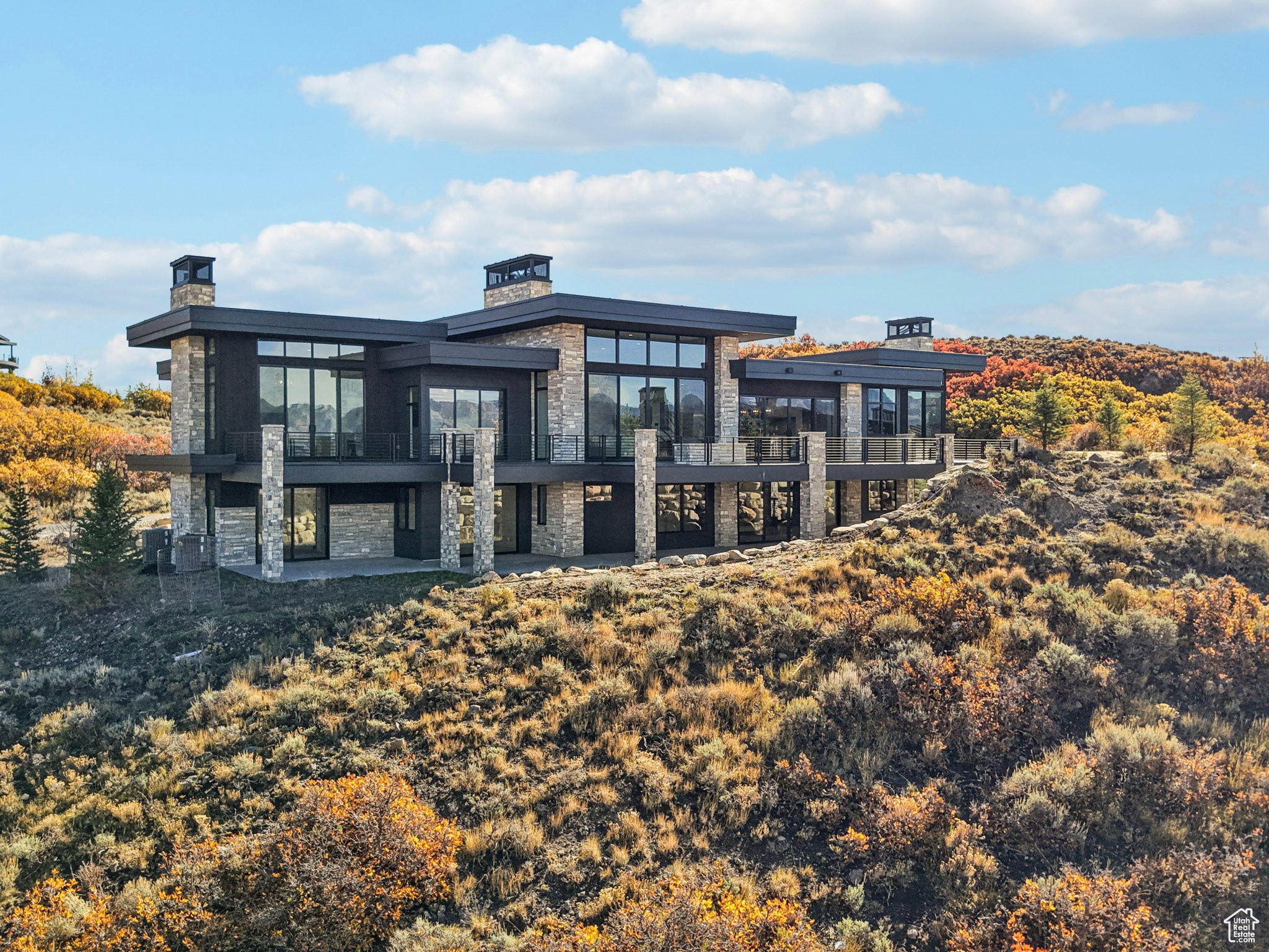 PROMONTORY - Residential