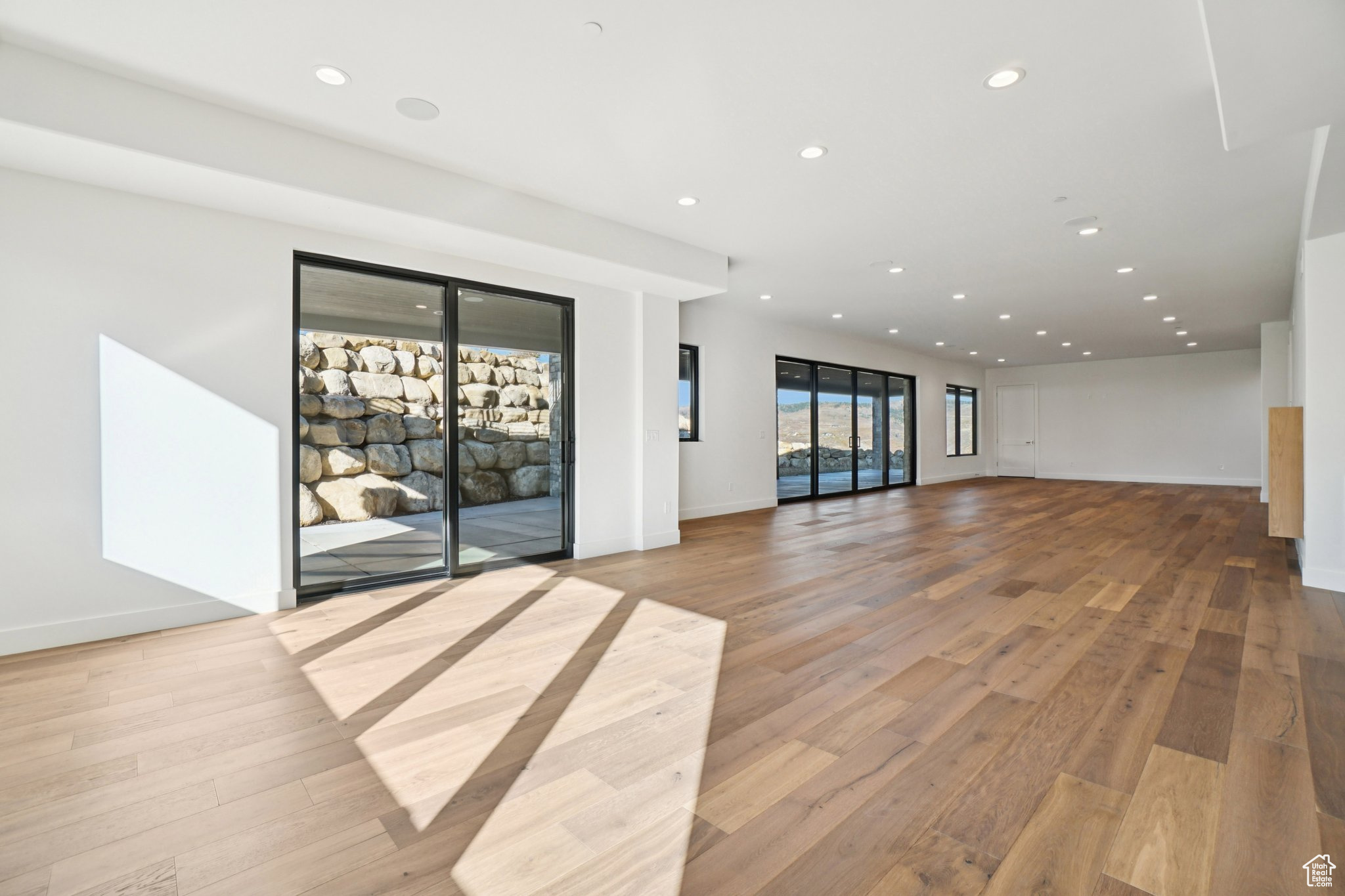 PROMONTORY - Residential