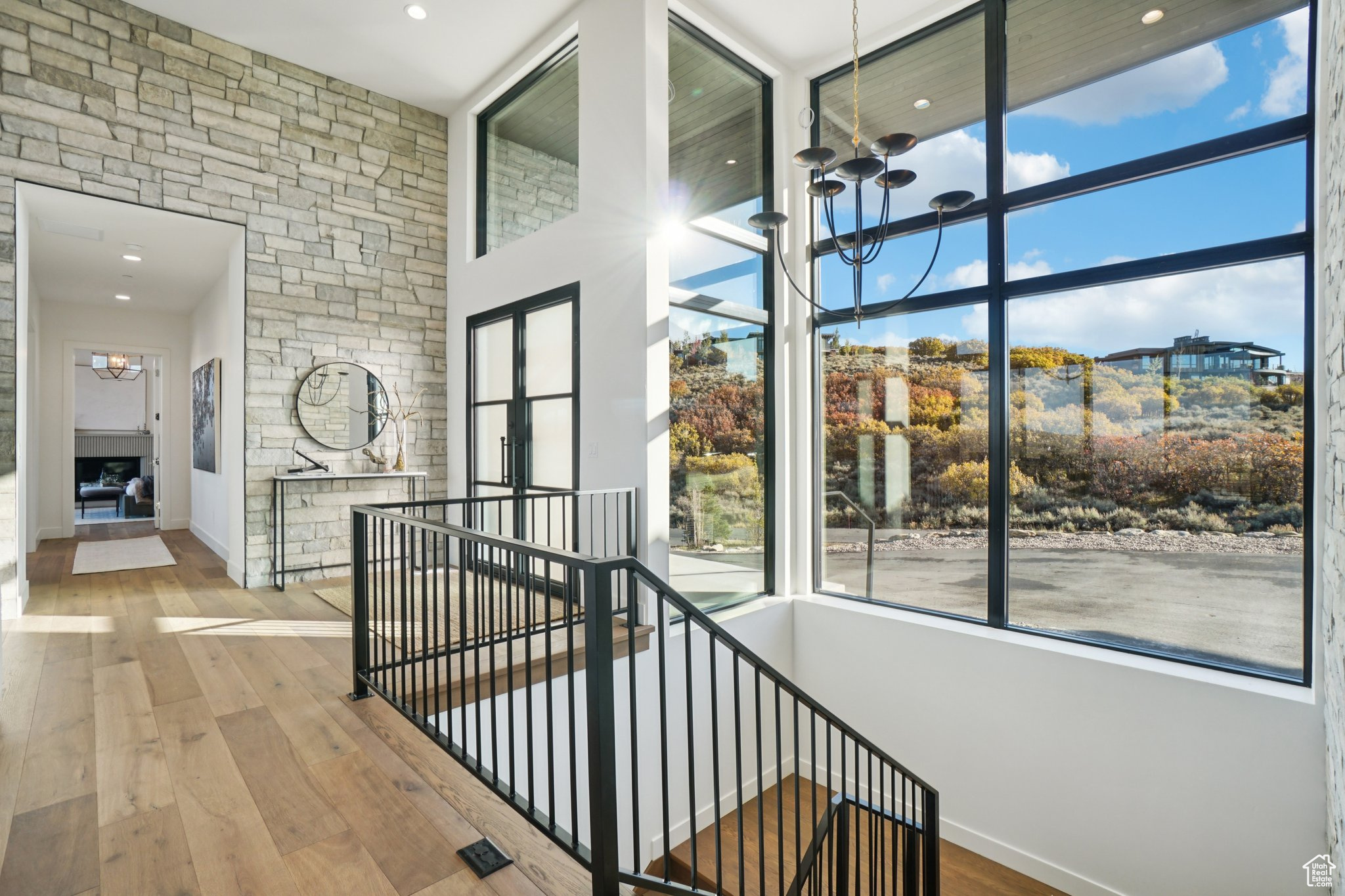 PROMONTORY - Residential