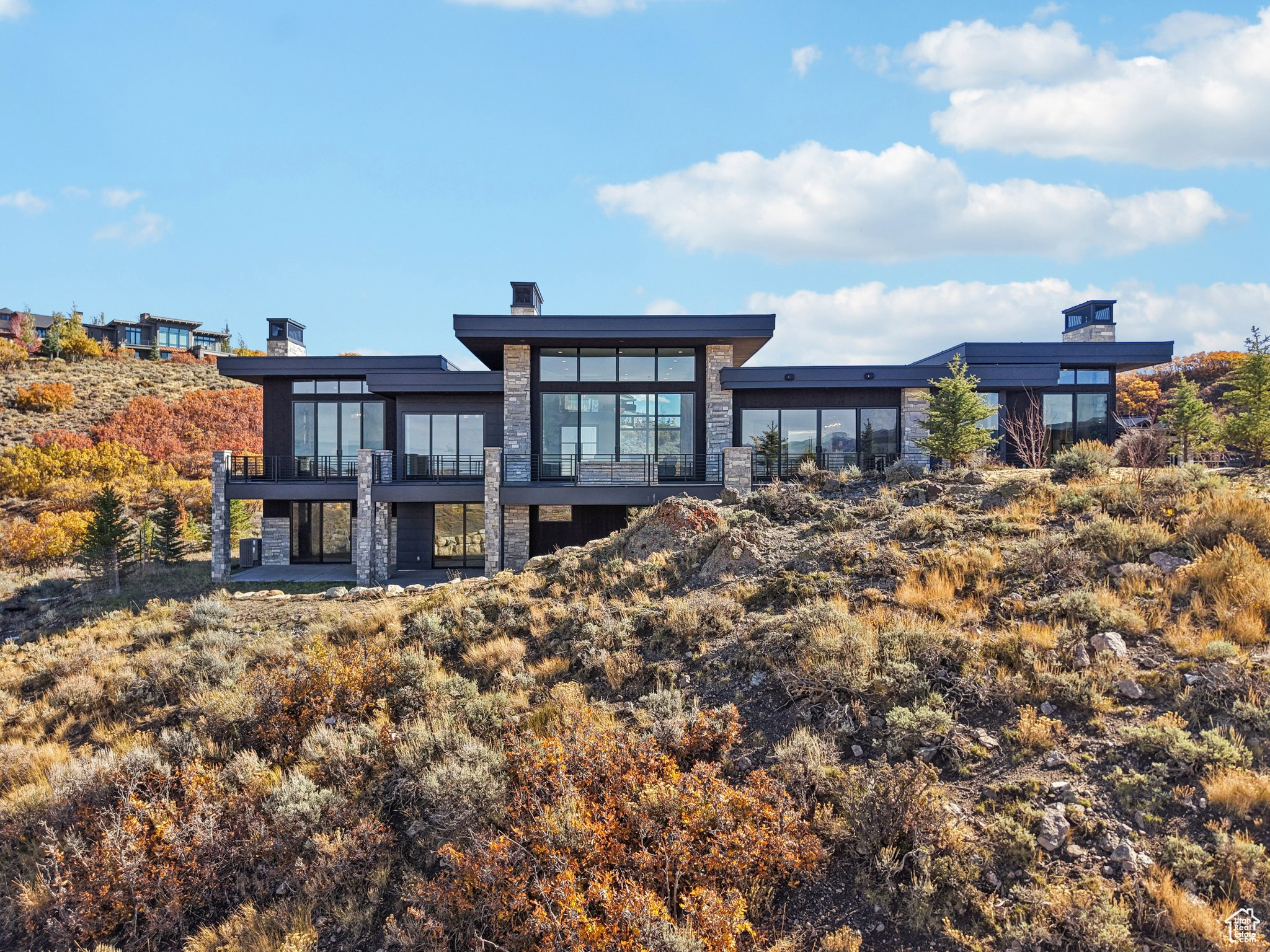 PROMONTORY - Residential