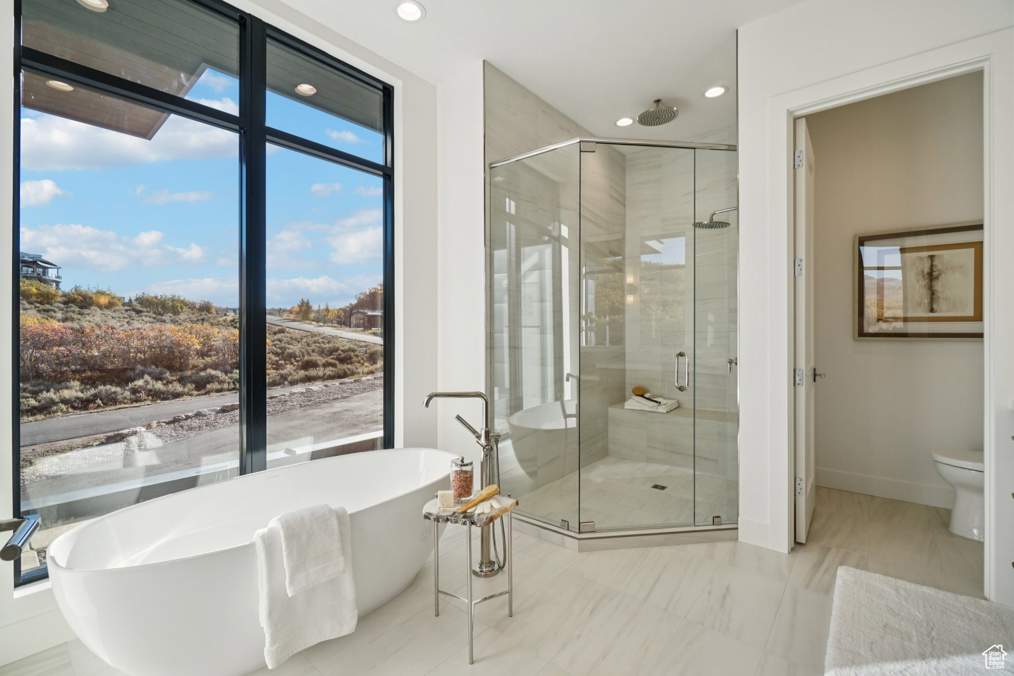 PROMONTORY - Residential