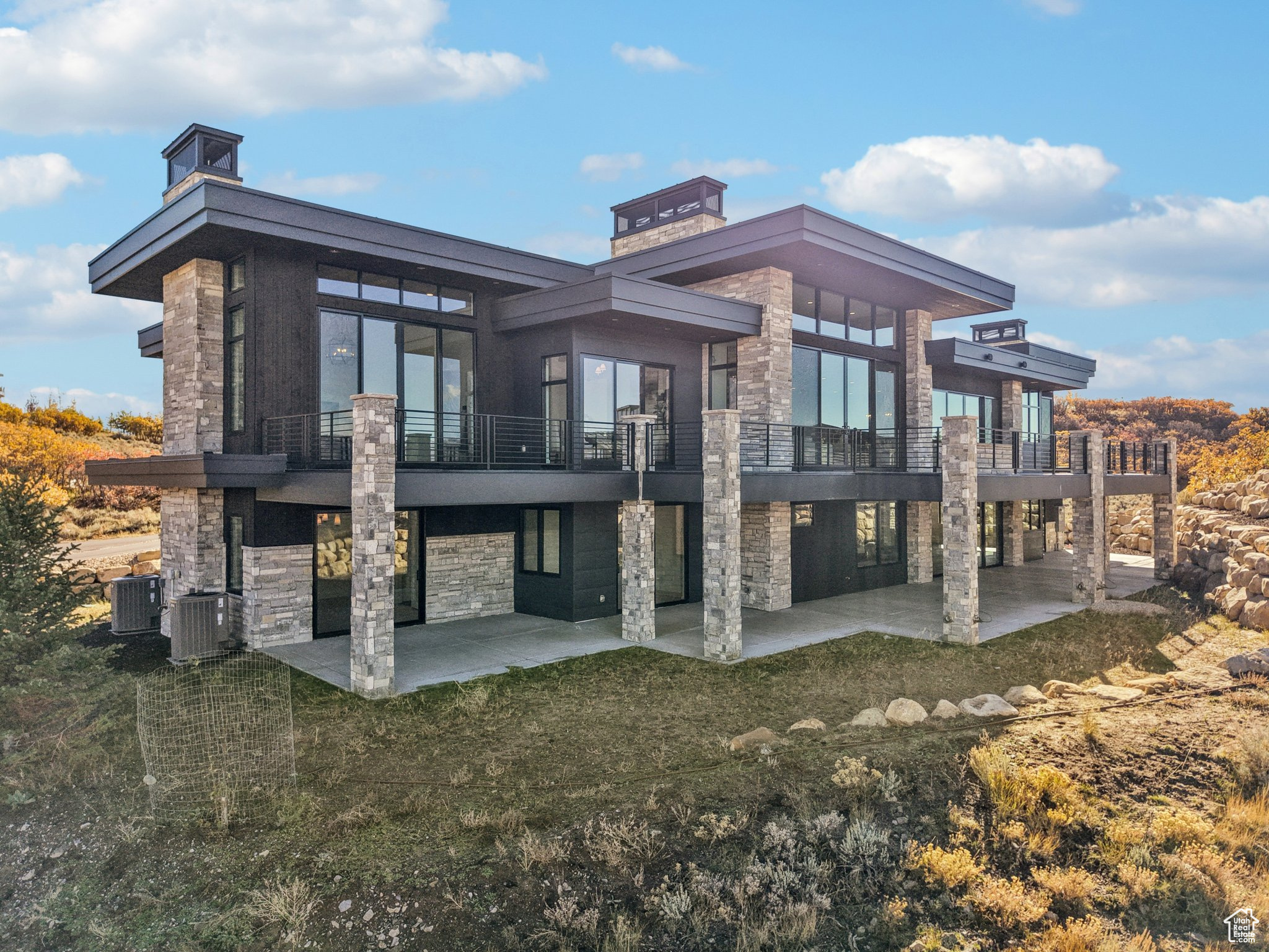 PROMONTORY - Residential