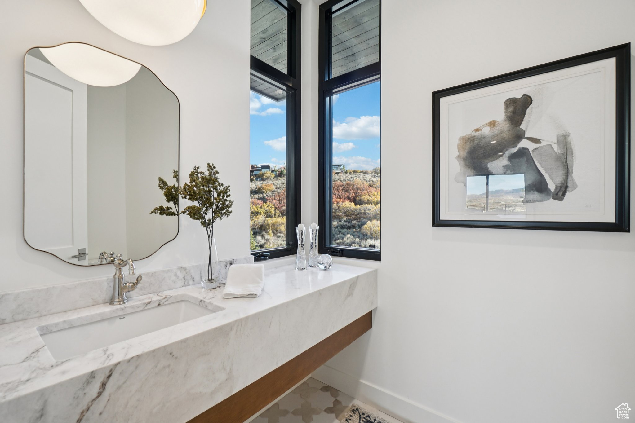 PROMONTORY - Residential