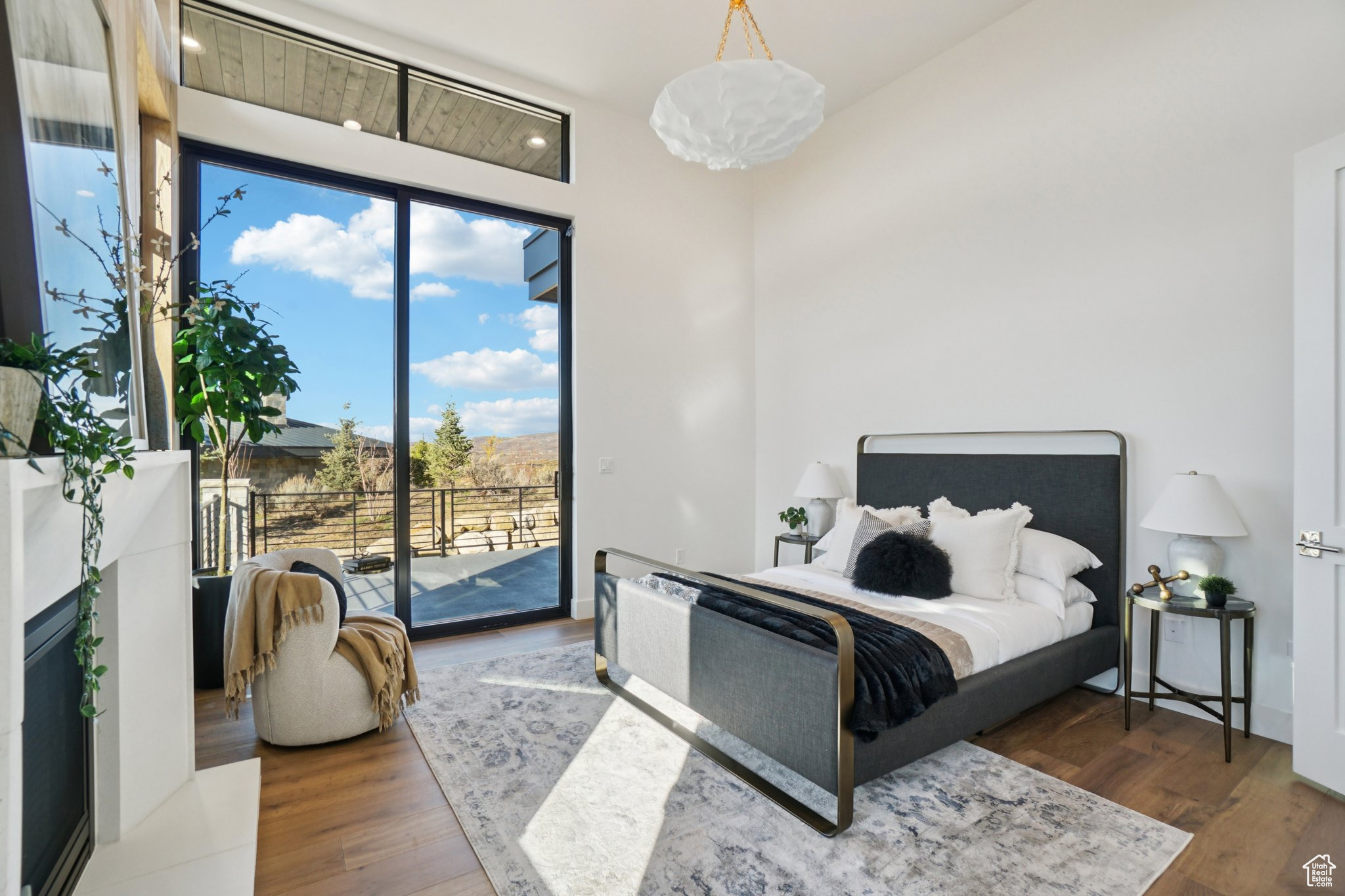 PROMONTORY - Residential