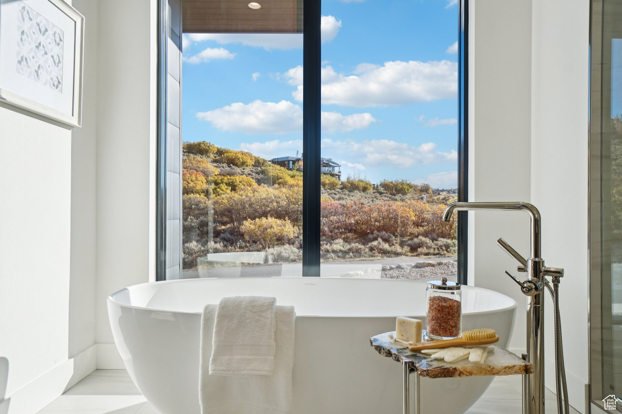 PROMONTORY - Residential