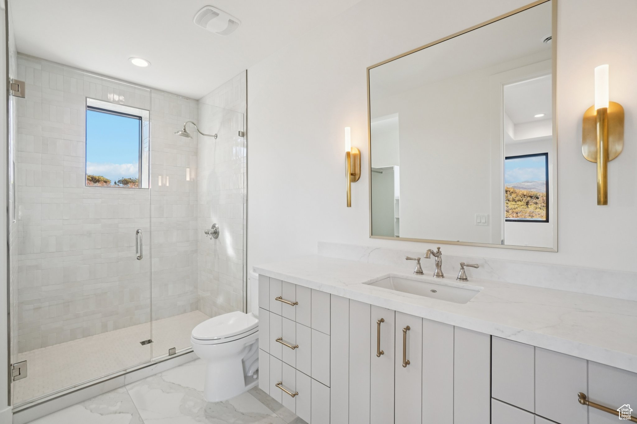 PROMONTORY - Residential