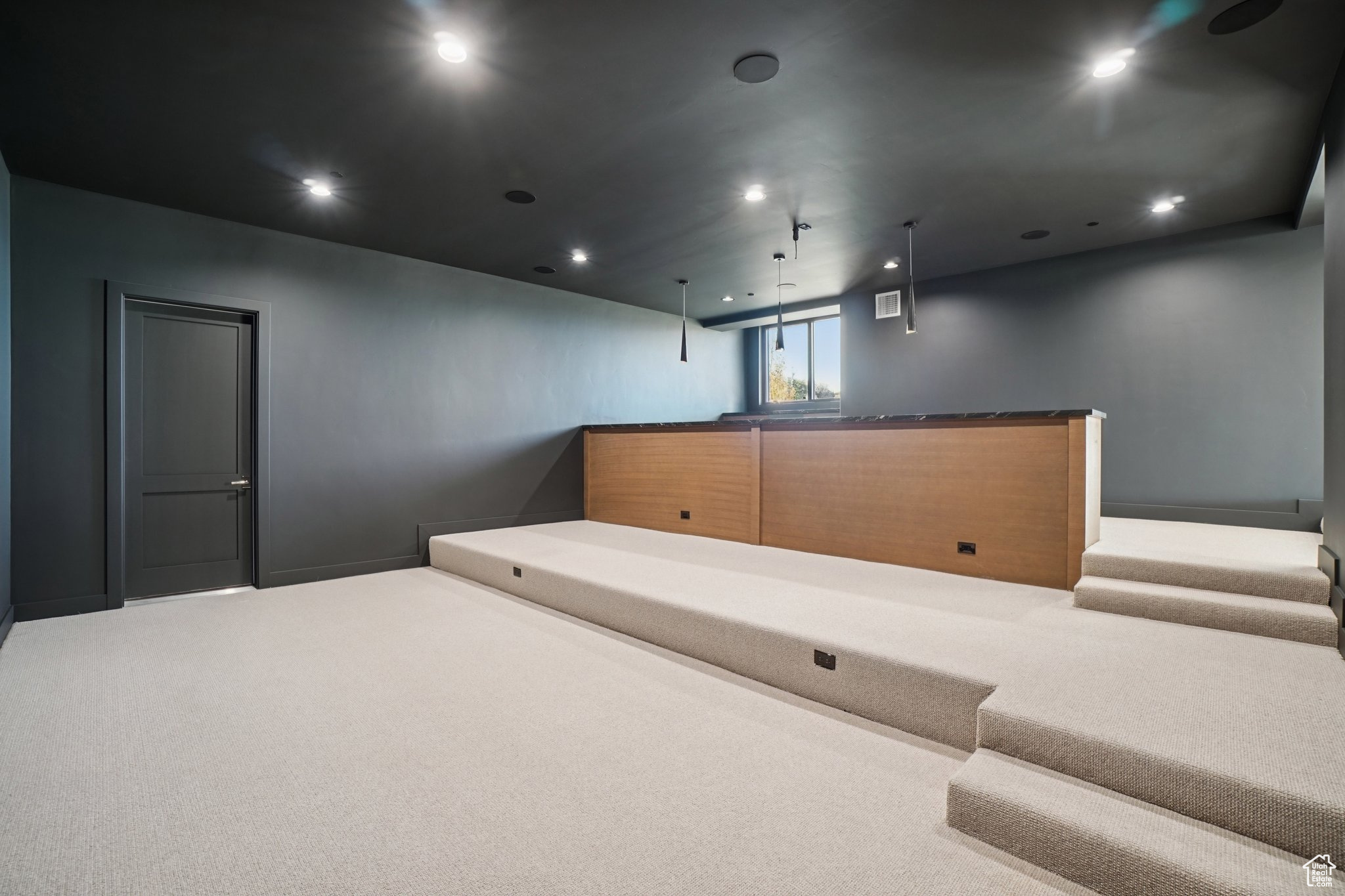 PROMONTORY - Residential