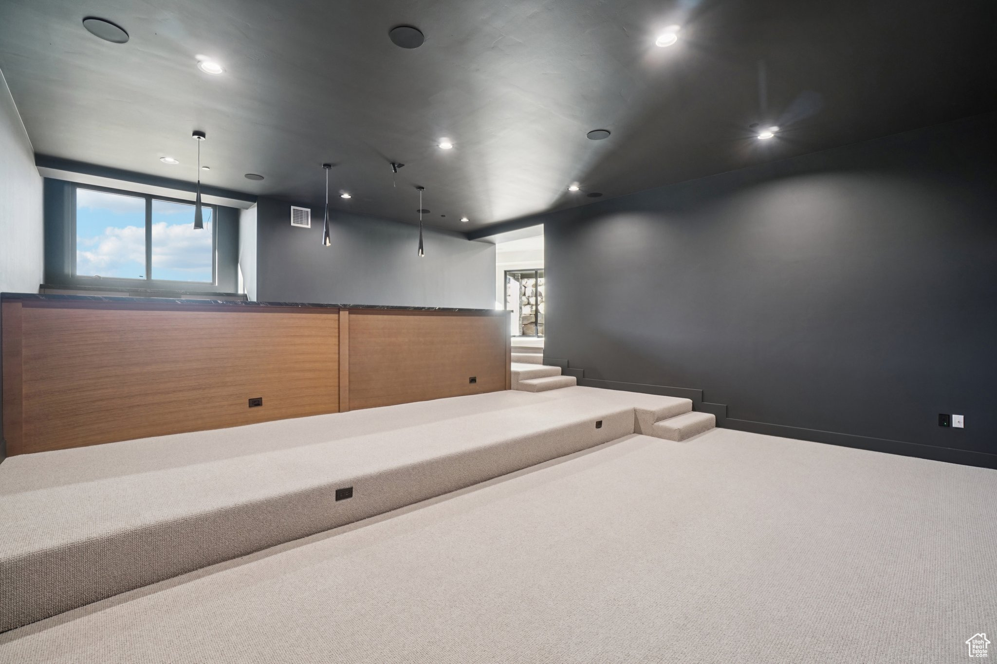 PROMONTORY - Residential