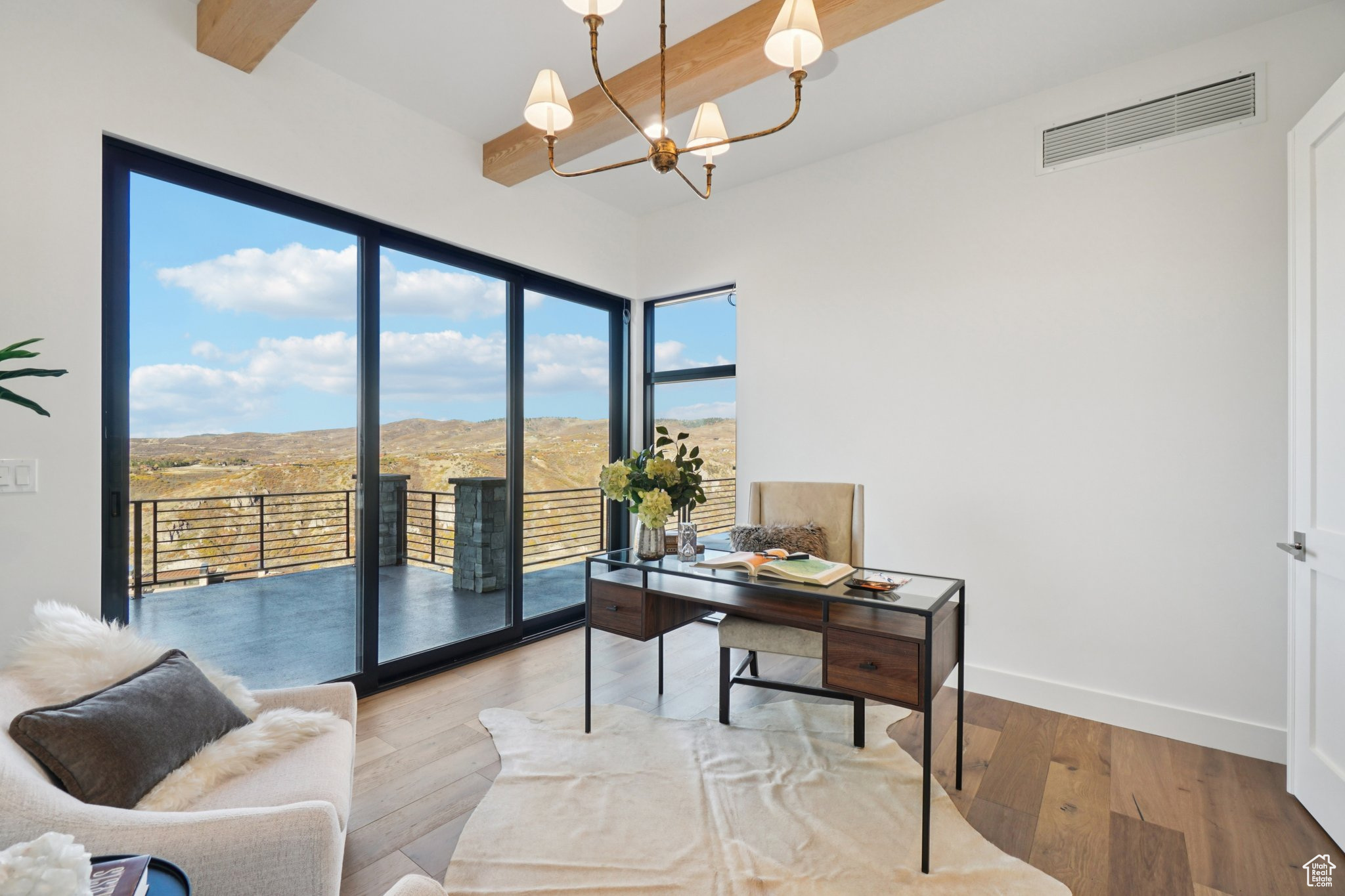 PROMONTORY - Residential