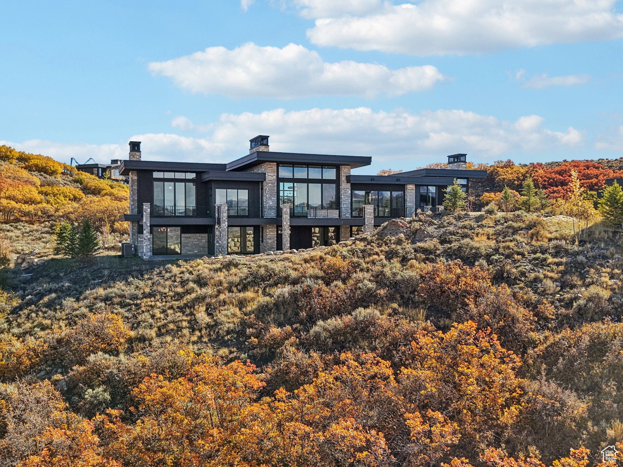 PROMONTORY - Residential