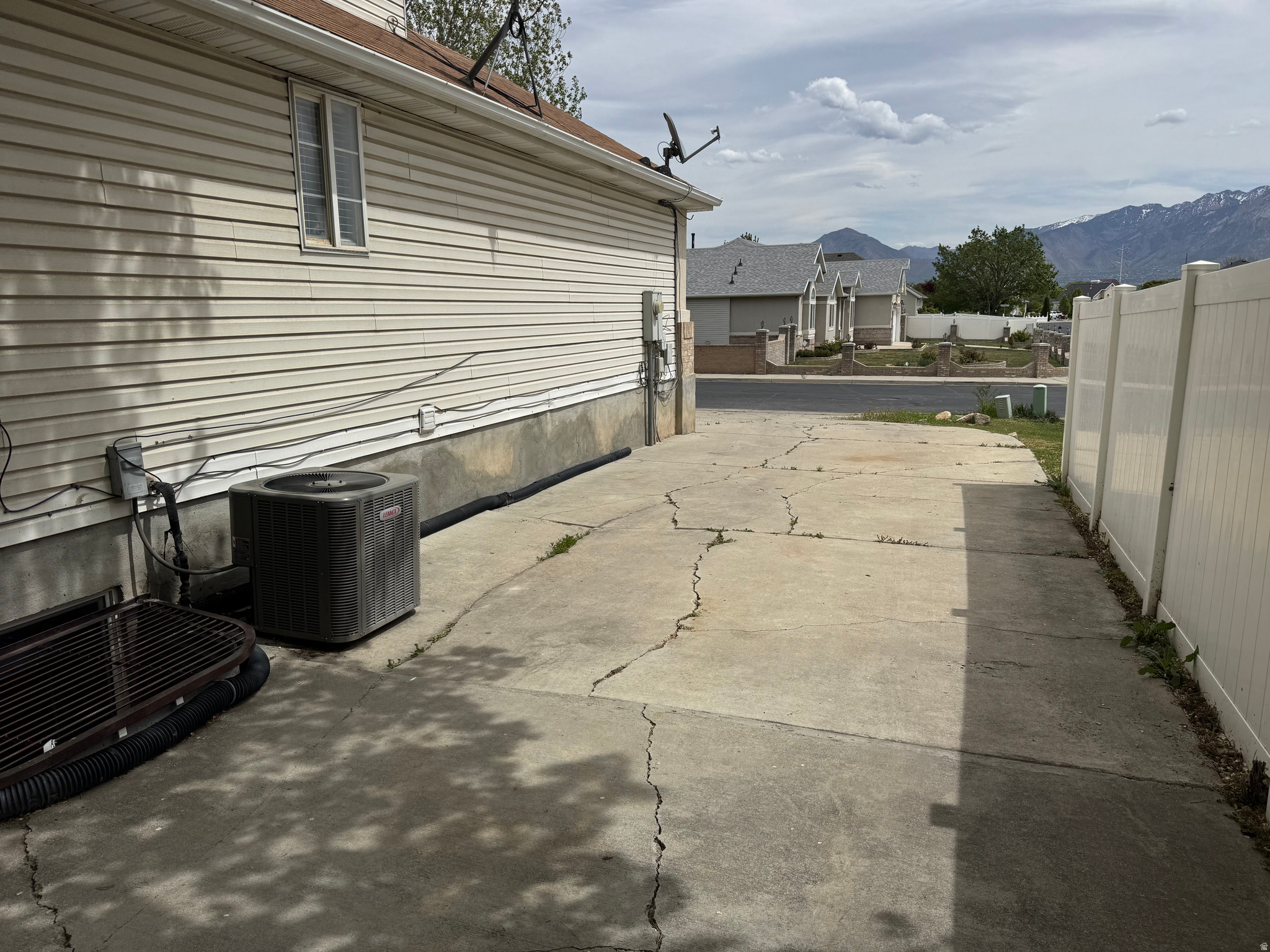 KINGSPOINTE - Residential