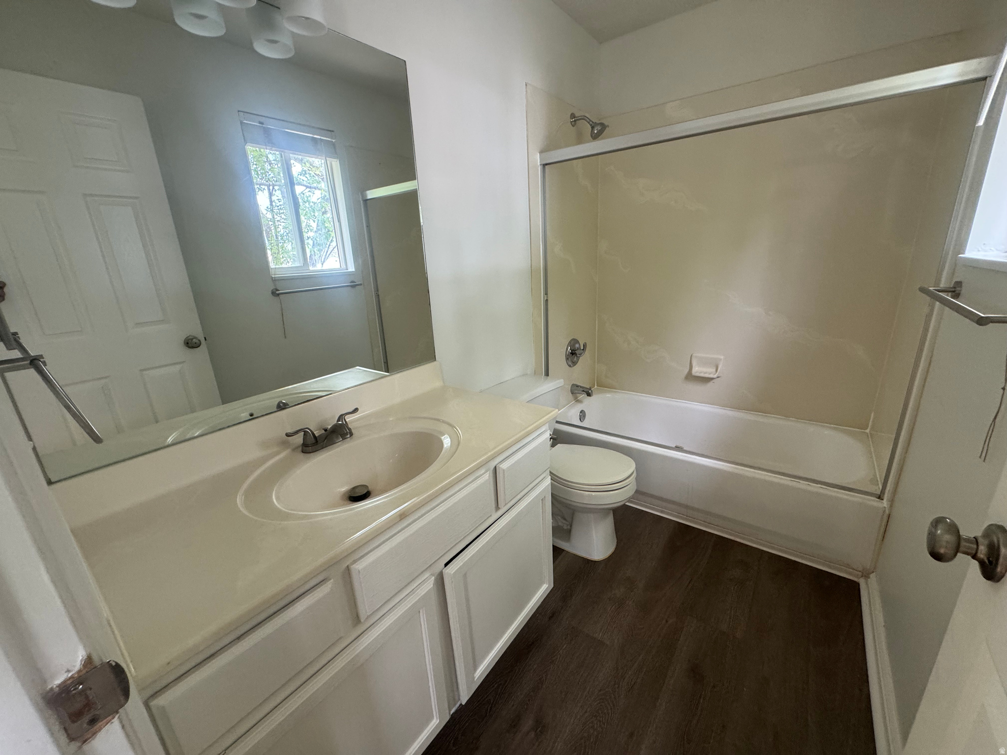 KINGSPOINTE - Residential