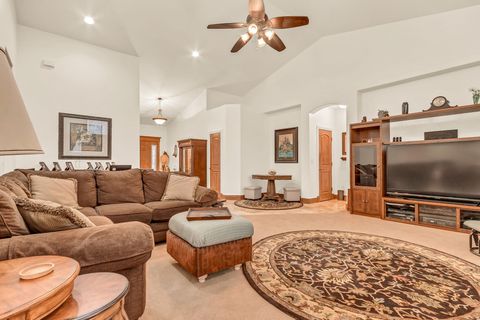 Tiny photo for 1055 N 1000 E, Mapleton, UT 84664 (MLS # 2155243)