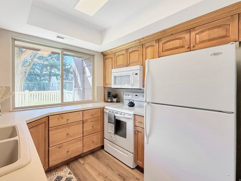 Tiny photo for 325 E 2550 N #97, North Ogden, UT 84414 (MLS # 2144639)