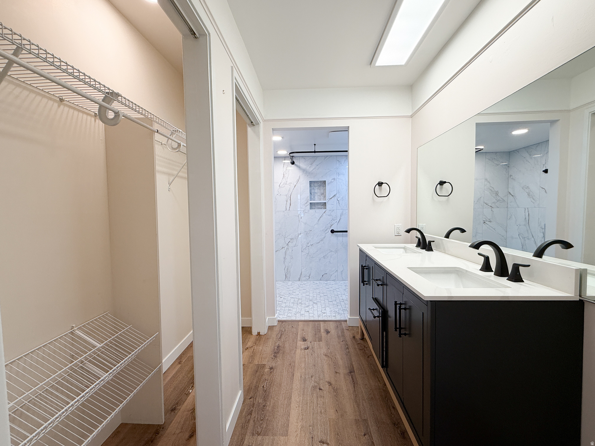 THREE FOUNTAINS - Residential