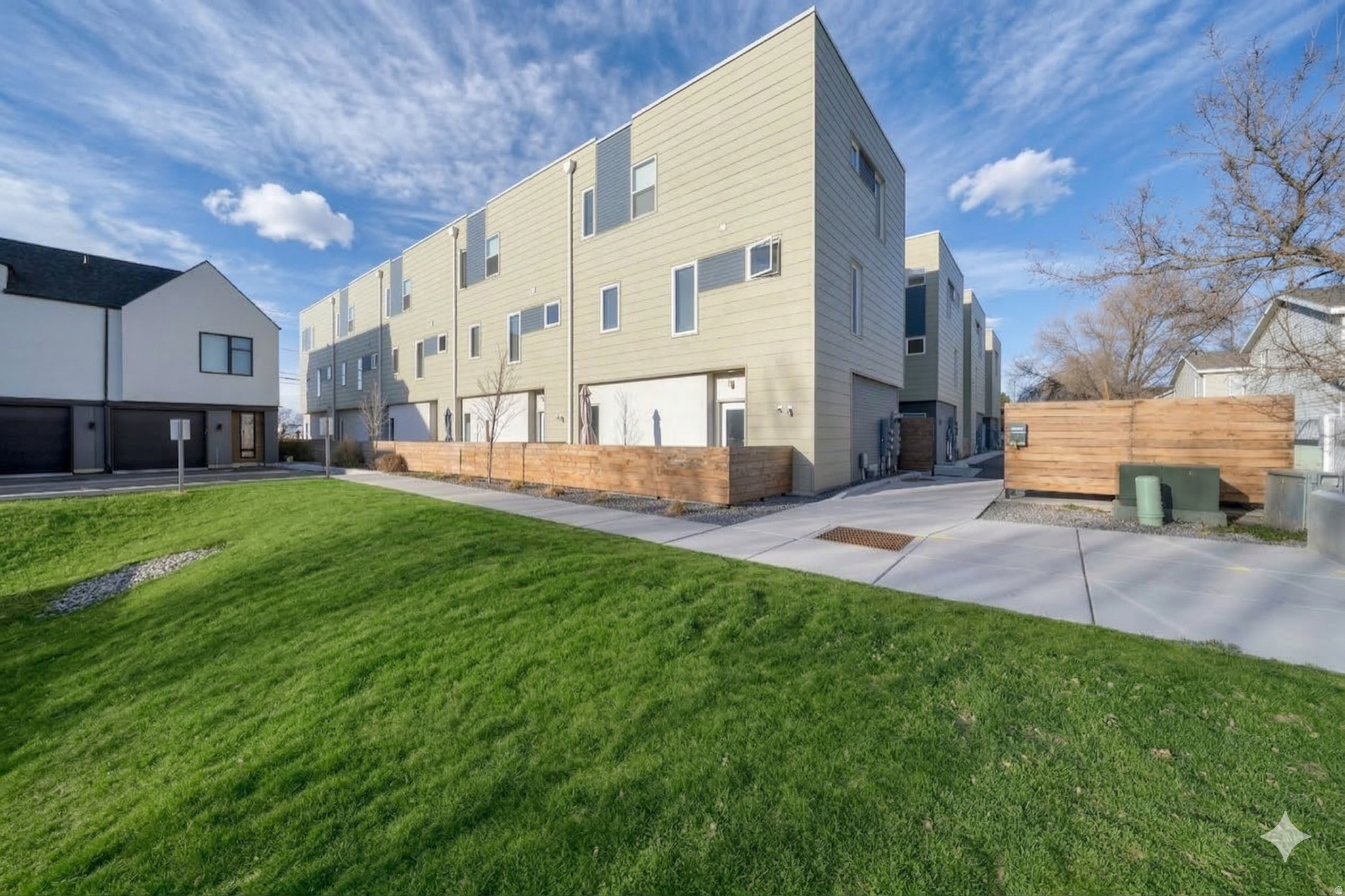 GLADHOUSE PHASE II - Residential