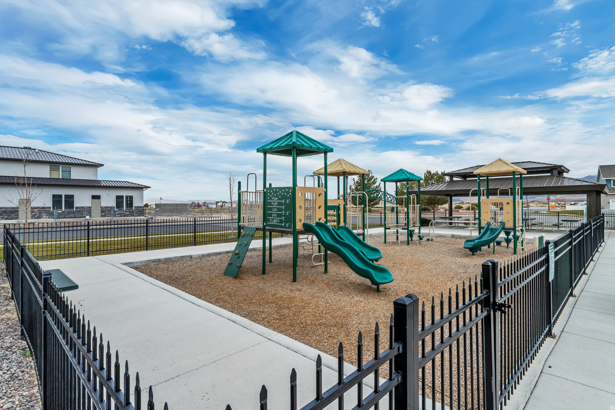 ALL ROAD TRAILHEAD - Residential