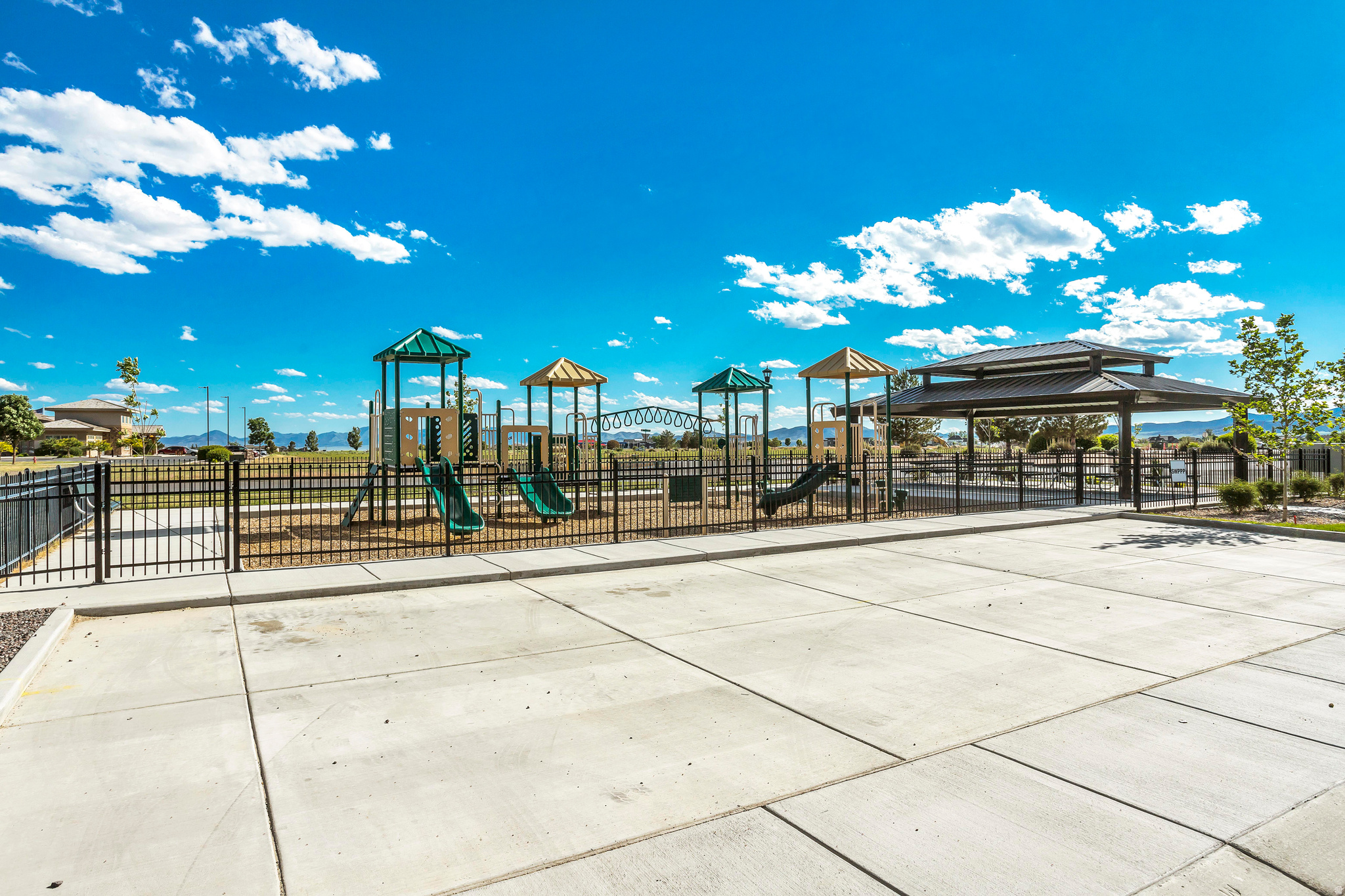 ALL ROAD TRAILHEAD - Residential