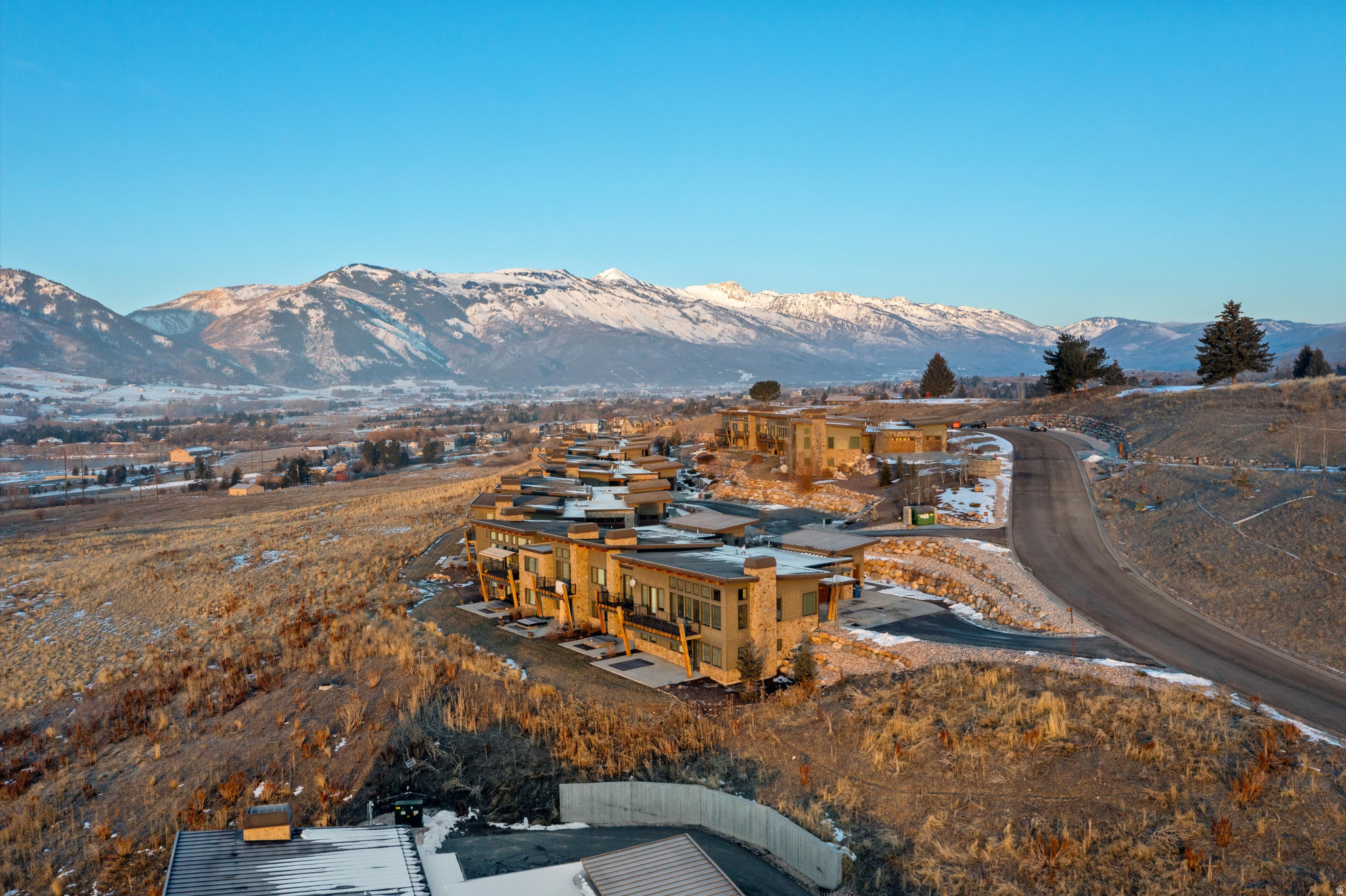 THE RIDGE TOWNHOMES - Residential