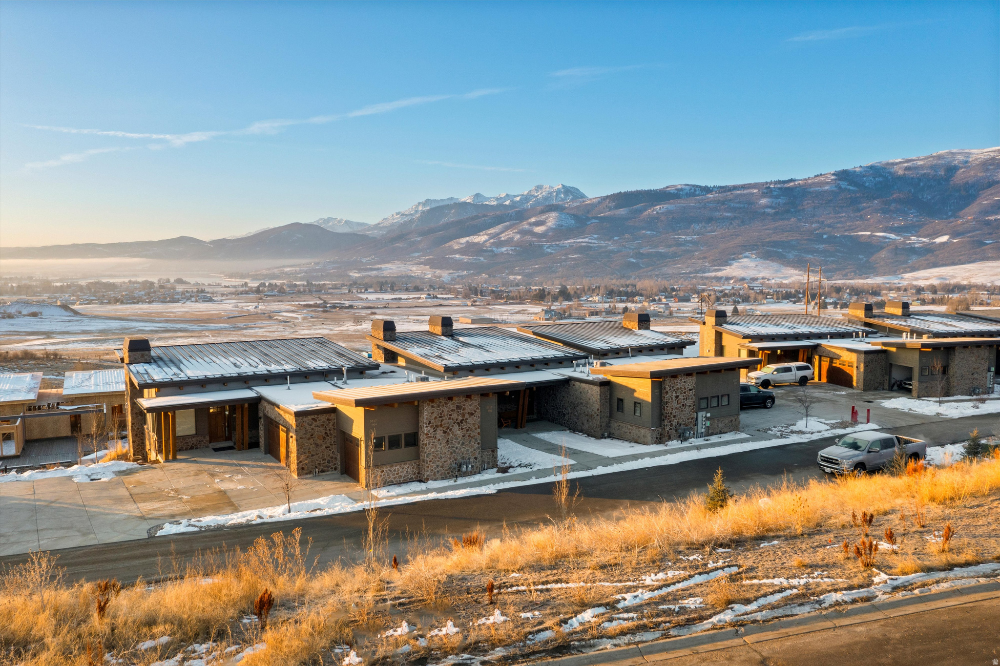 THE RIDGE TOWNHOMES - Residential