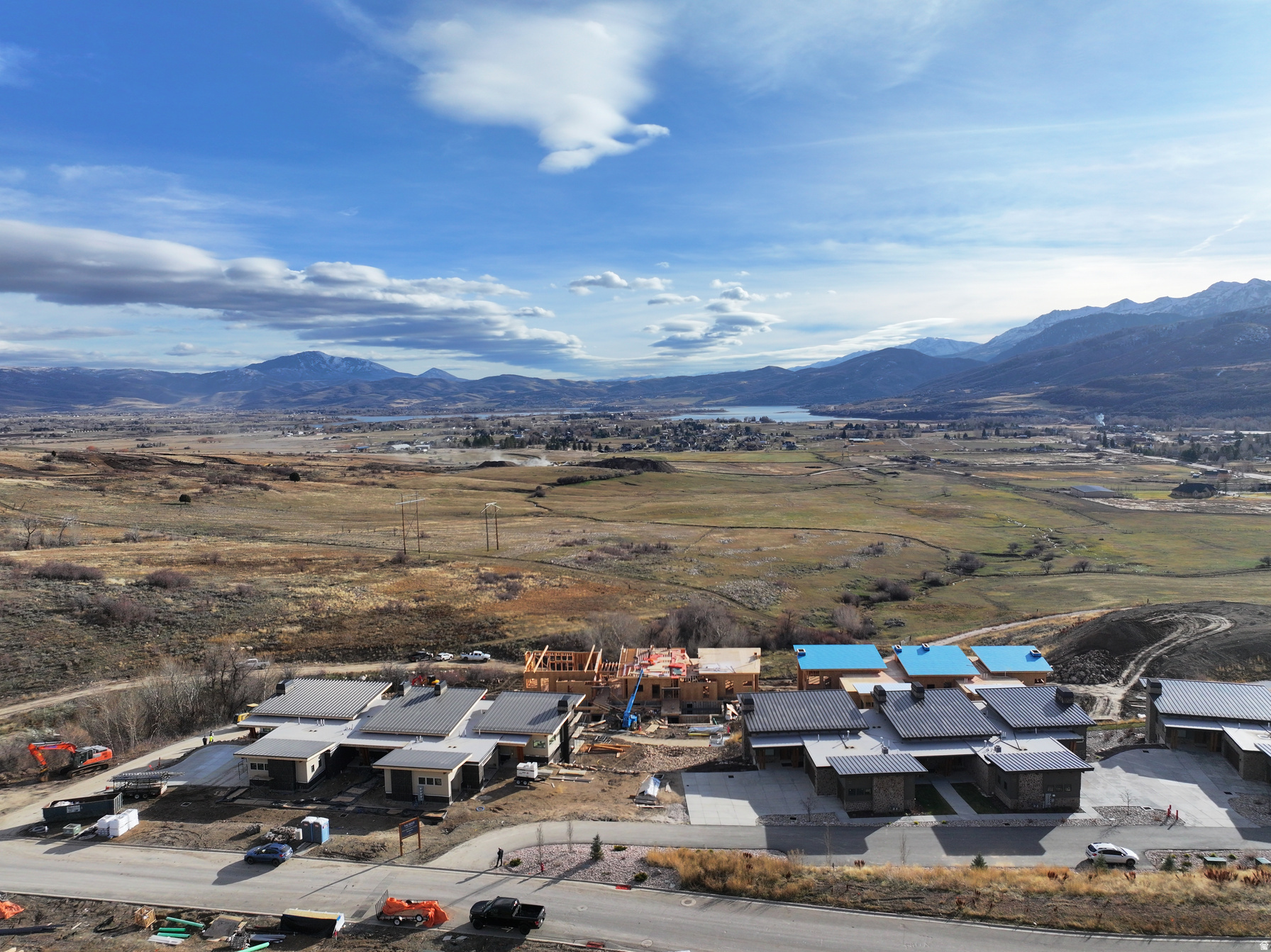 THE RIDGE TOWNHOMES - Residential