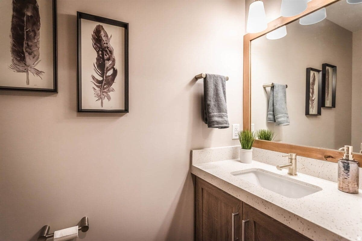 THE RIDGE TOWNHOMES - Residential