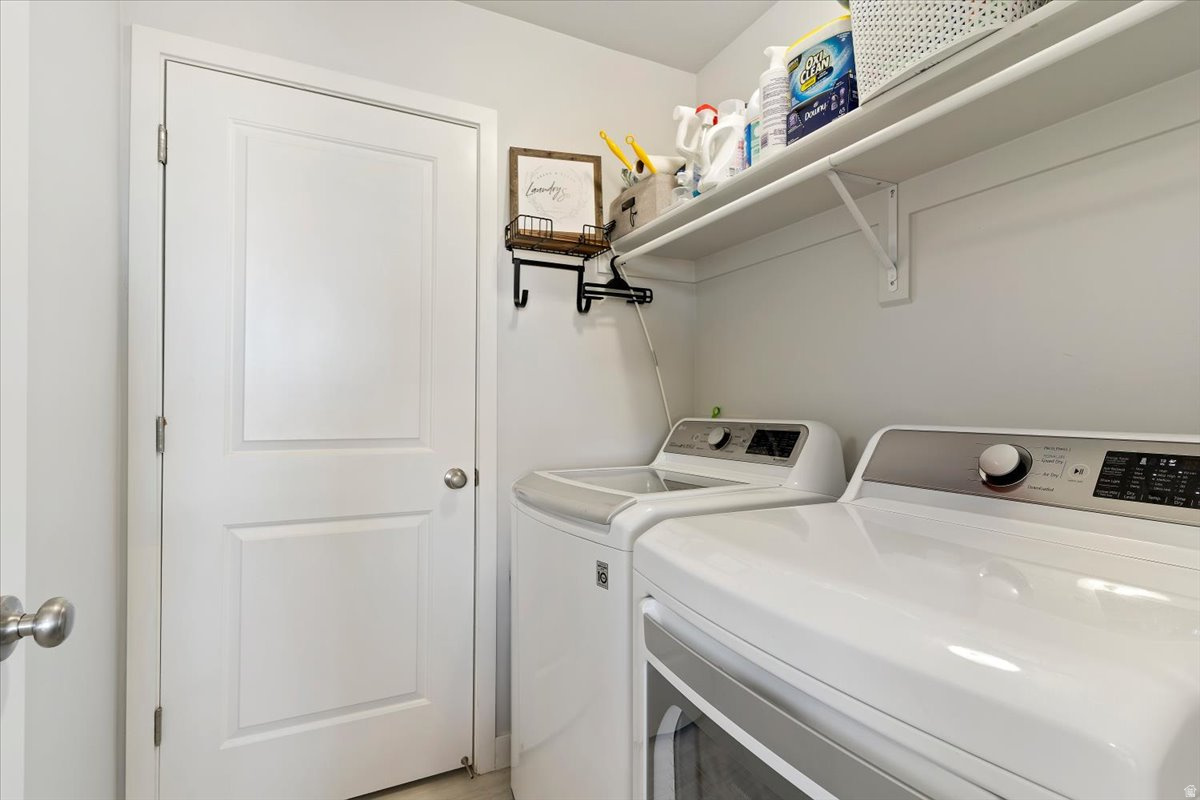 SALT POINT - Residential