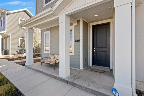 Tiny photo for 3708 S 3235 W, West Haven, UT 84401 (MLS # 2145983)