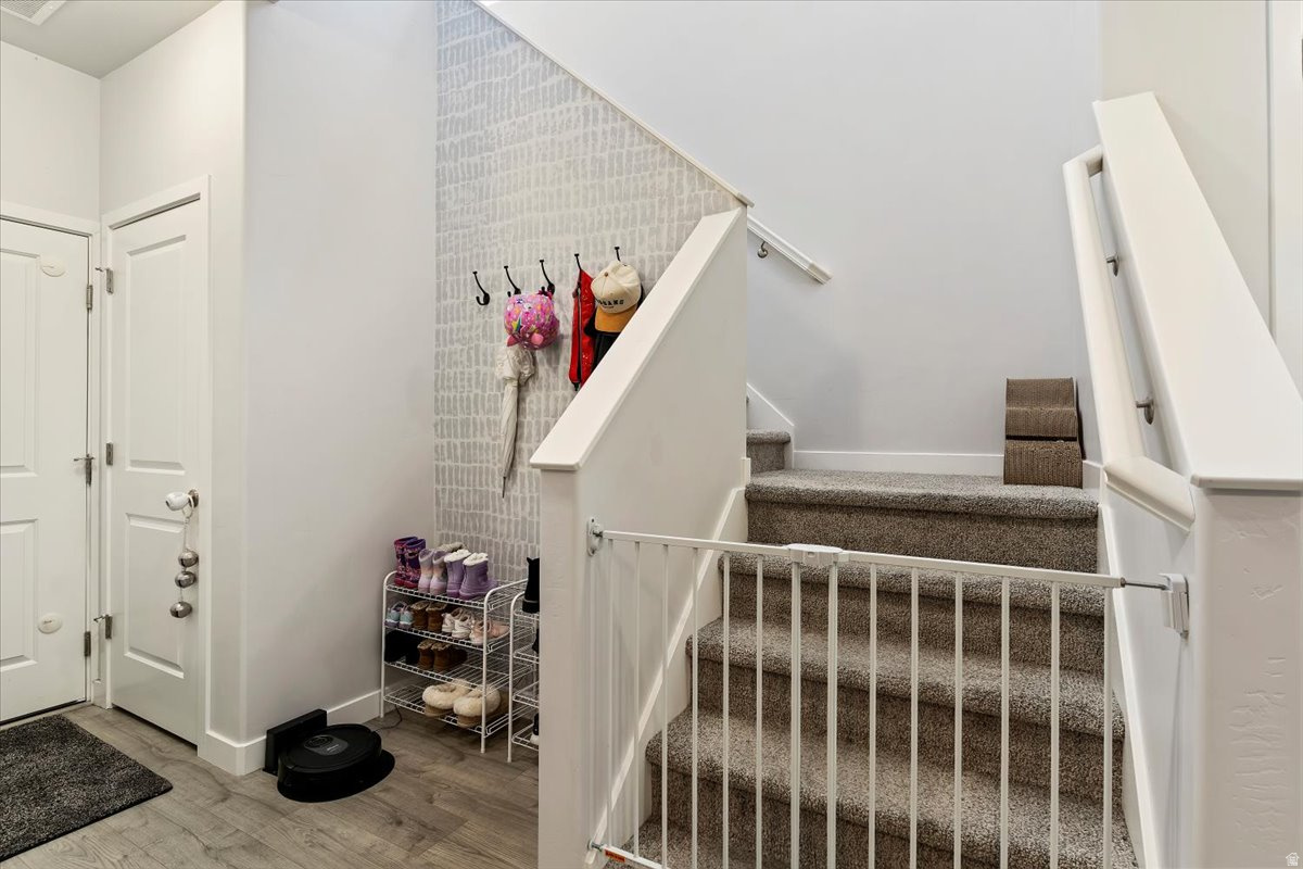 SALT POINT - Residential