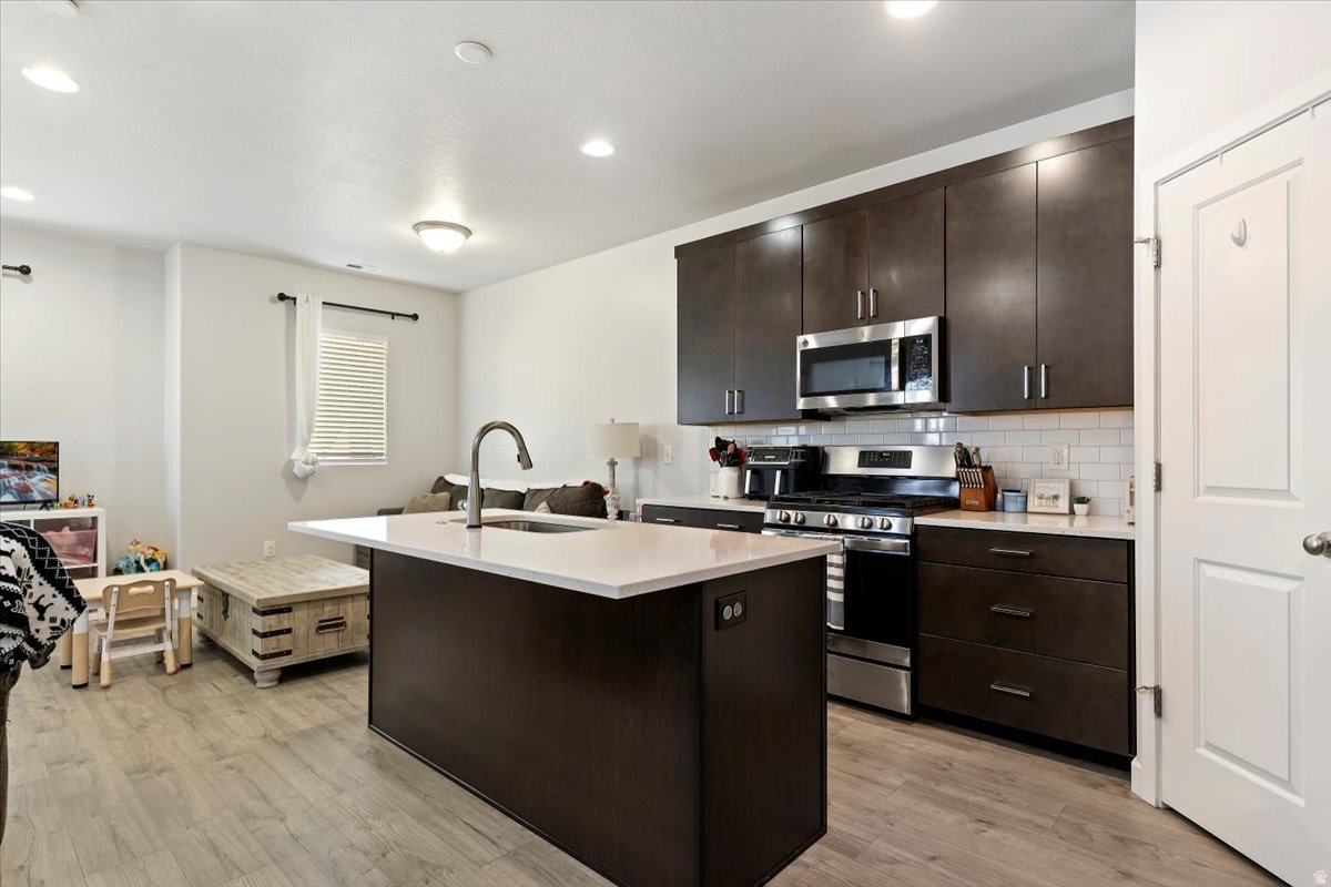 SALT POINT - Residential