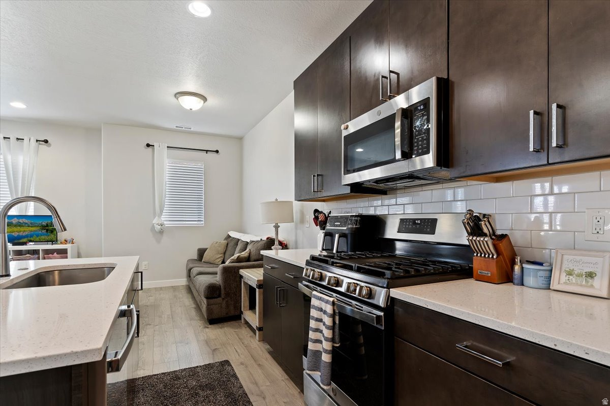 SALT POINT - Residential