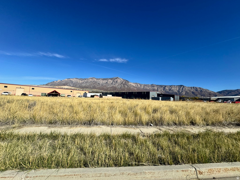 2750 N PARKLAND BLVD 16