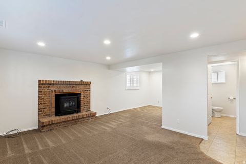Tiny photo for 125 W 525 N, Kaysville, UT 84037 (MLS # 2146587)