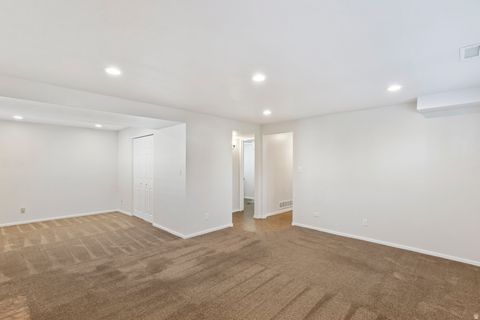 Tiny photo for 125 W 525 N, Kaysville, UT 84037 (MLS # 2146587)