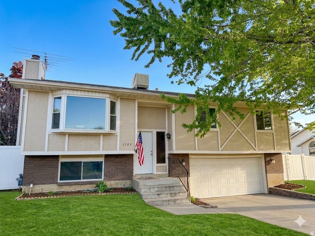 Photo of 1185 W 725 N, Clearfield, UT 84015 (MLS # 2156533)
