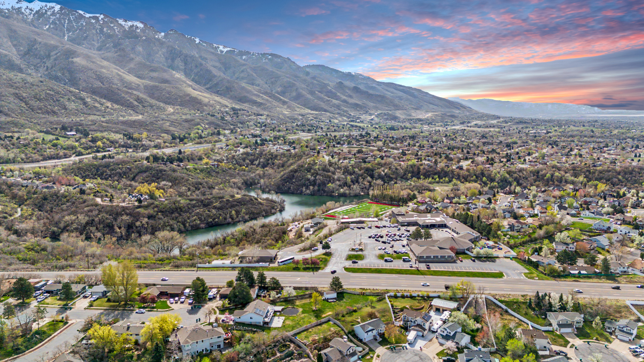 TRI-OAKS - Residential