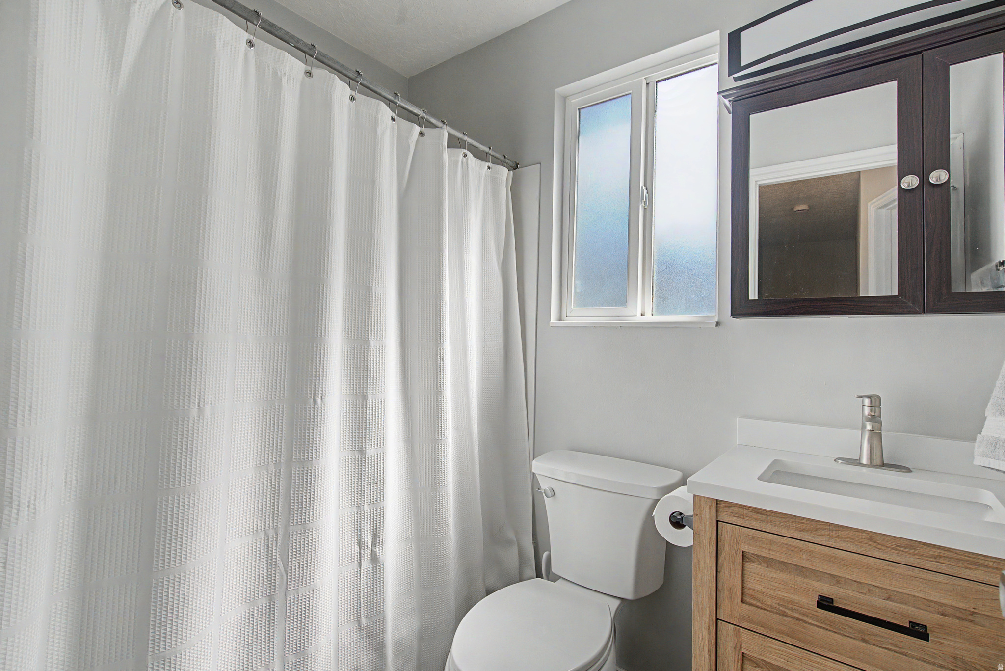 TRI-OAKS - Residential