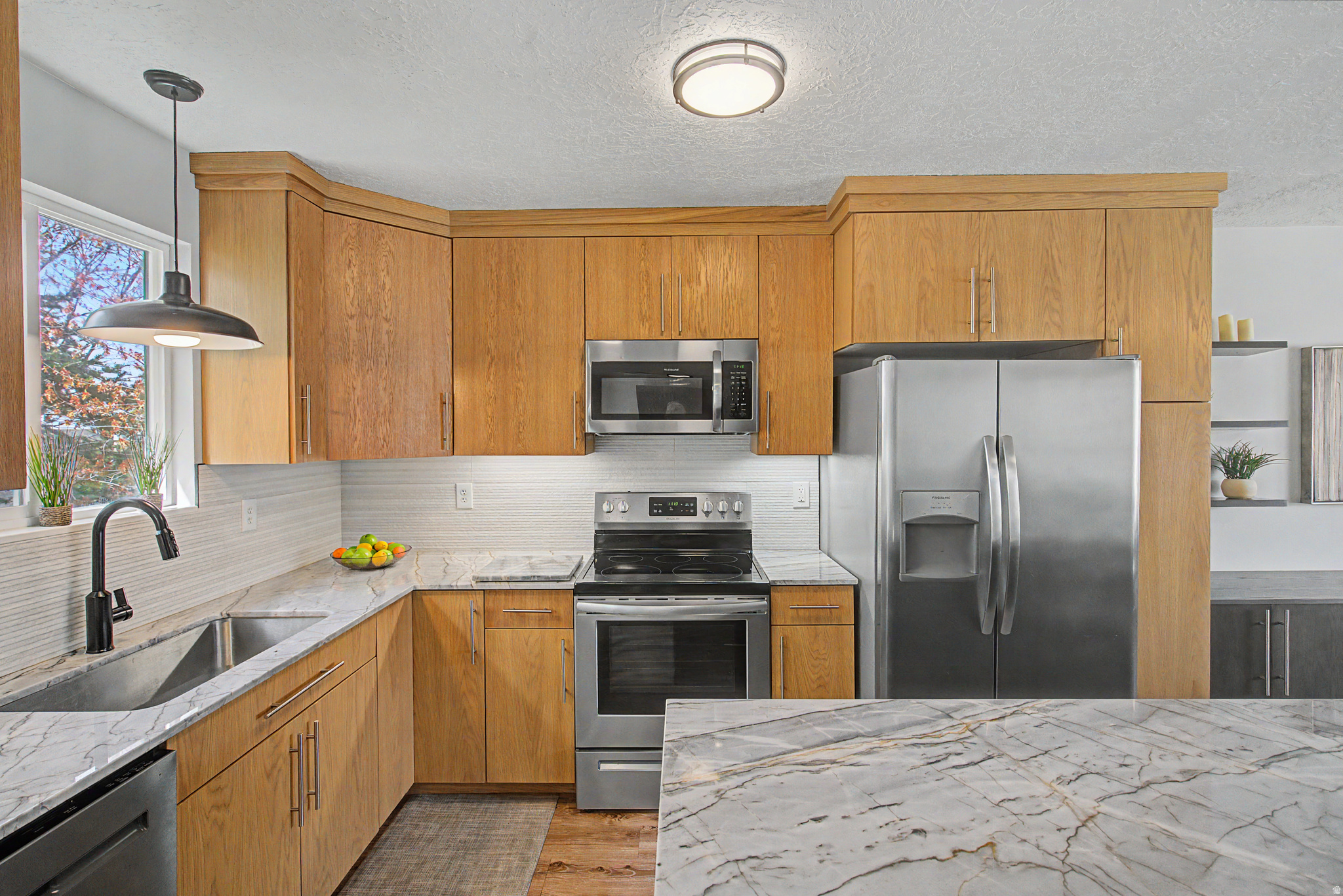 TRI-OAKS - Residential