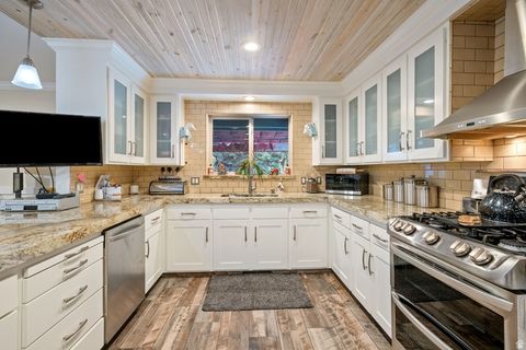 Tiny photo for 3303 W 4400 S, West Valley City, UT 84119 (MLS # 2154464)