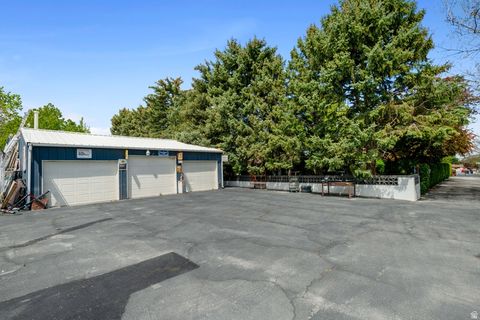 Tiny photo for 3303 W 4400 S, West Valley City, UT 84119 (MLS # 2154464)