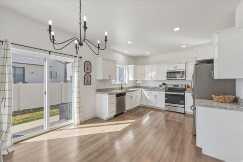 Tiny photo for 4869 E BREEZY PATCH RD, Eagle Mountain, UT 84005 (MLS # 2148307)
