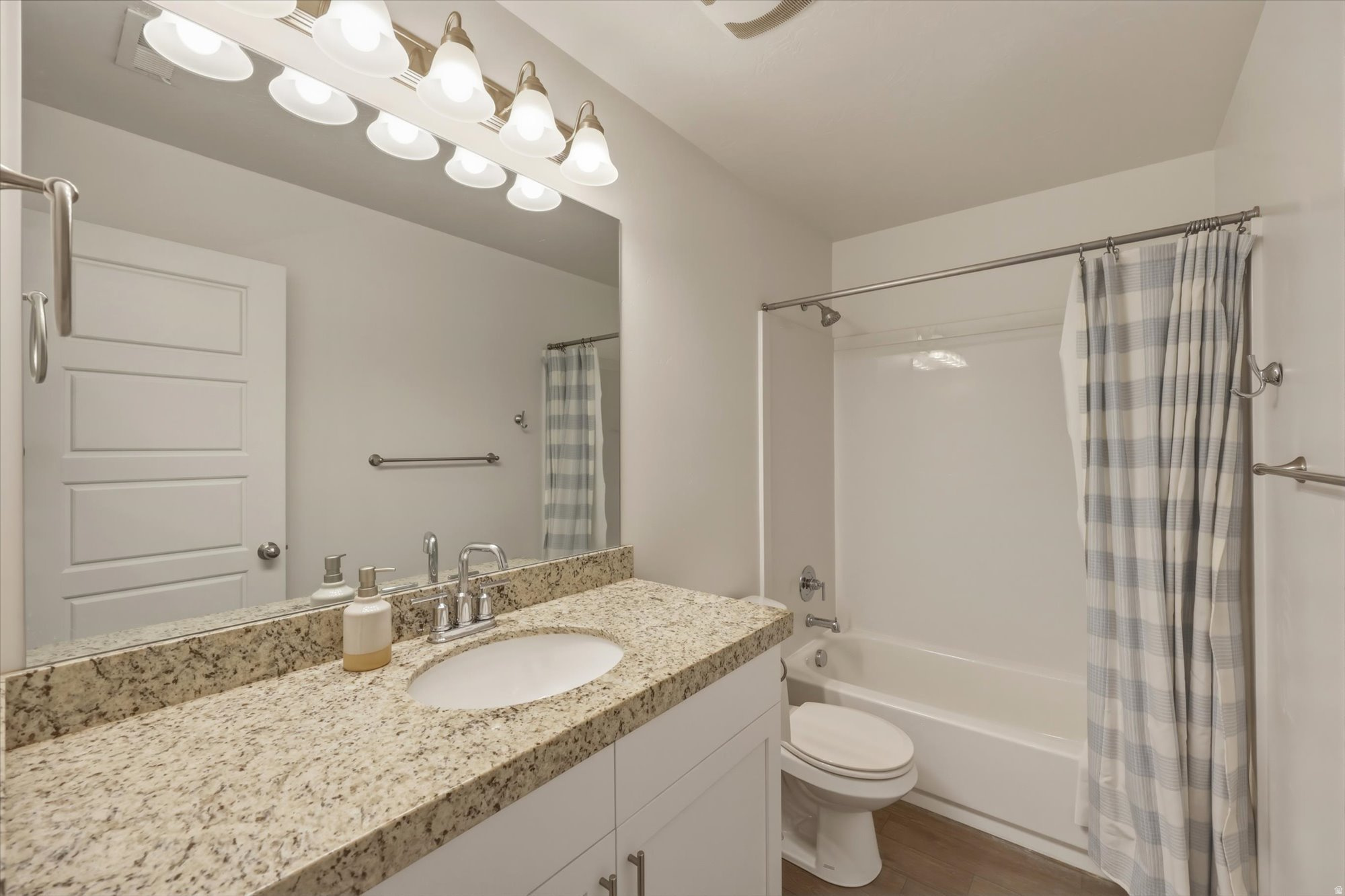 SILVERLAKE - Residential