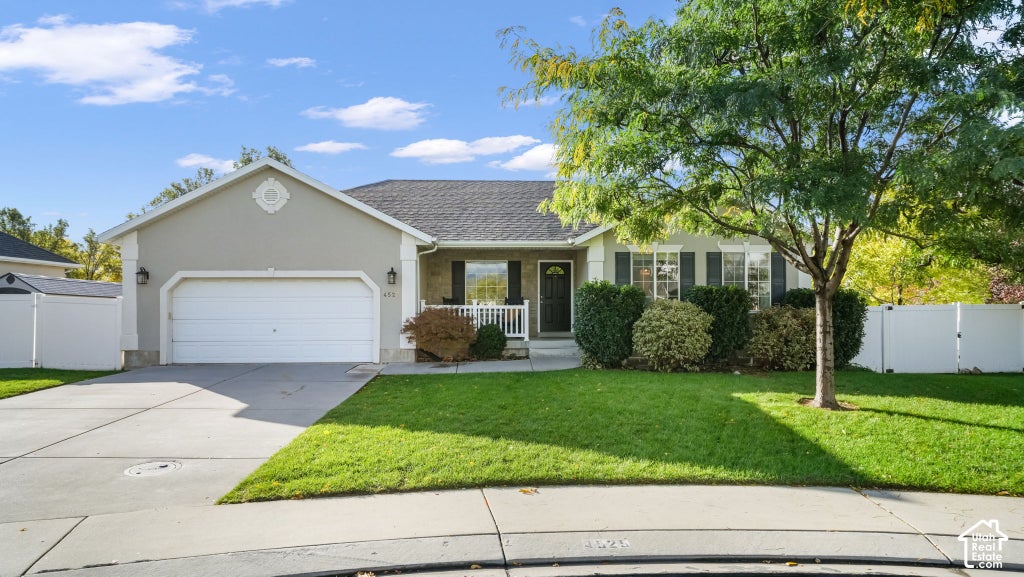 Photo of 4525 W HAVEN LN, Cedar Hills, UT 84062 (MLS # 2191294)