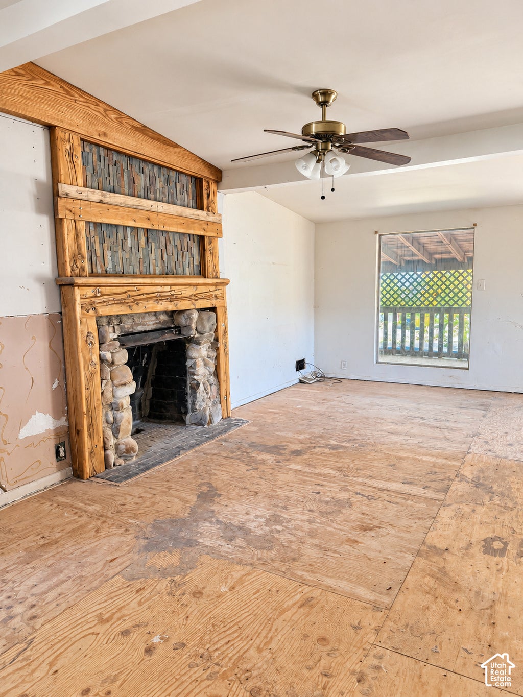 Photo of 195 E 40TH ST S, South Ogden, UT 84403 (MLS # 2190161)
